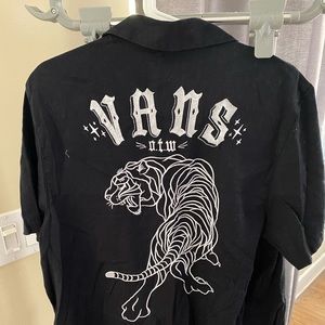 Vans Shirt with short sleeves.Small size.Black.